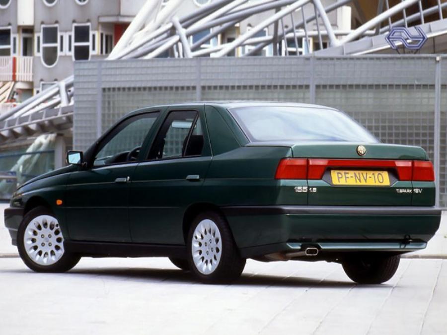  Alfa Romeo 155 (167) 1995 года  (фото 9 из 17)